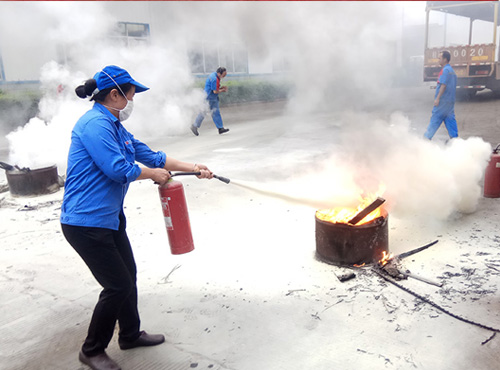 公司開展滅火演練活動(dòng)